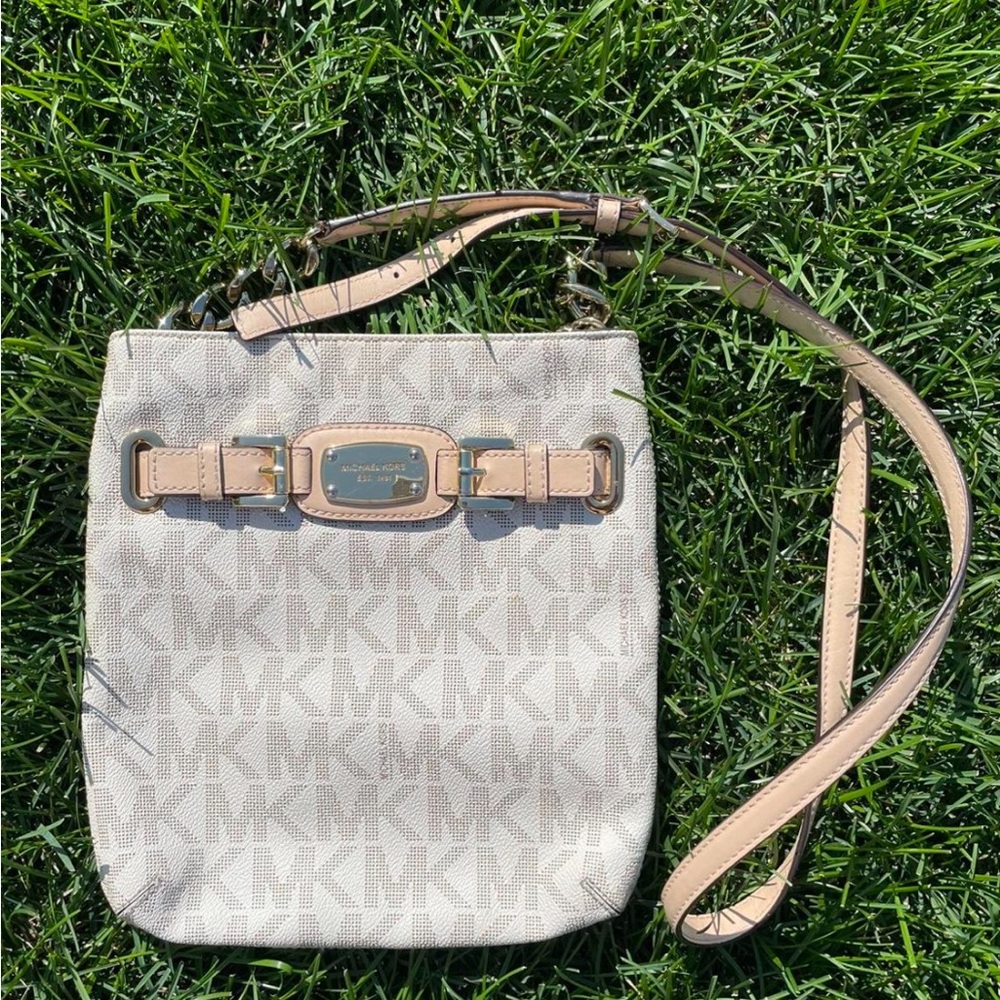 Michael Kors Crossbody Purse – Good Condition!